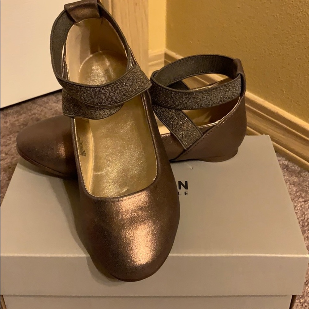 Girls flats